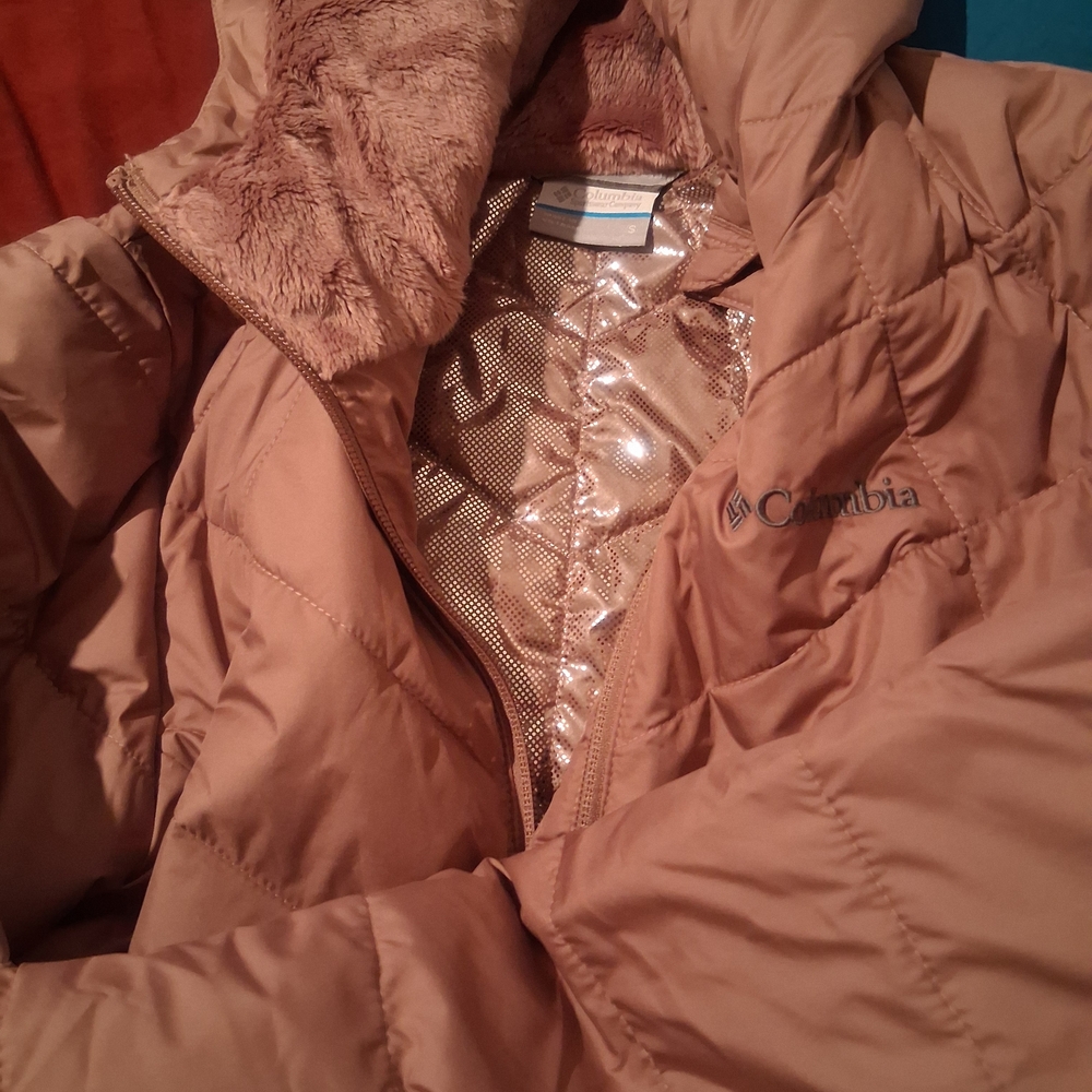 Columbia Women's Tan Quilted Jacket
